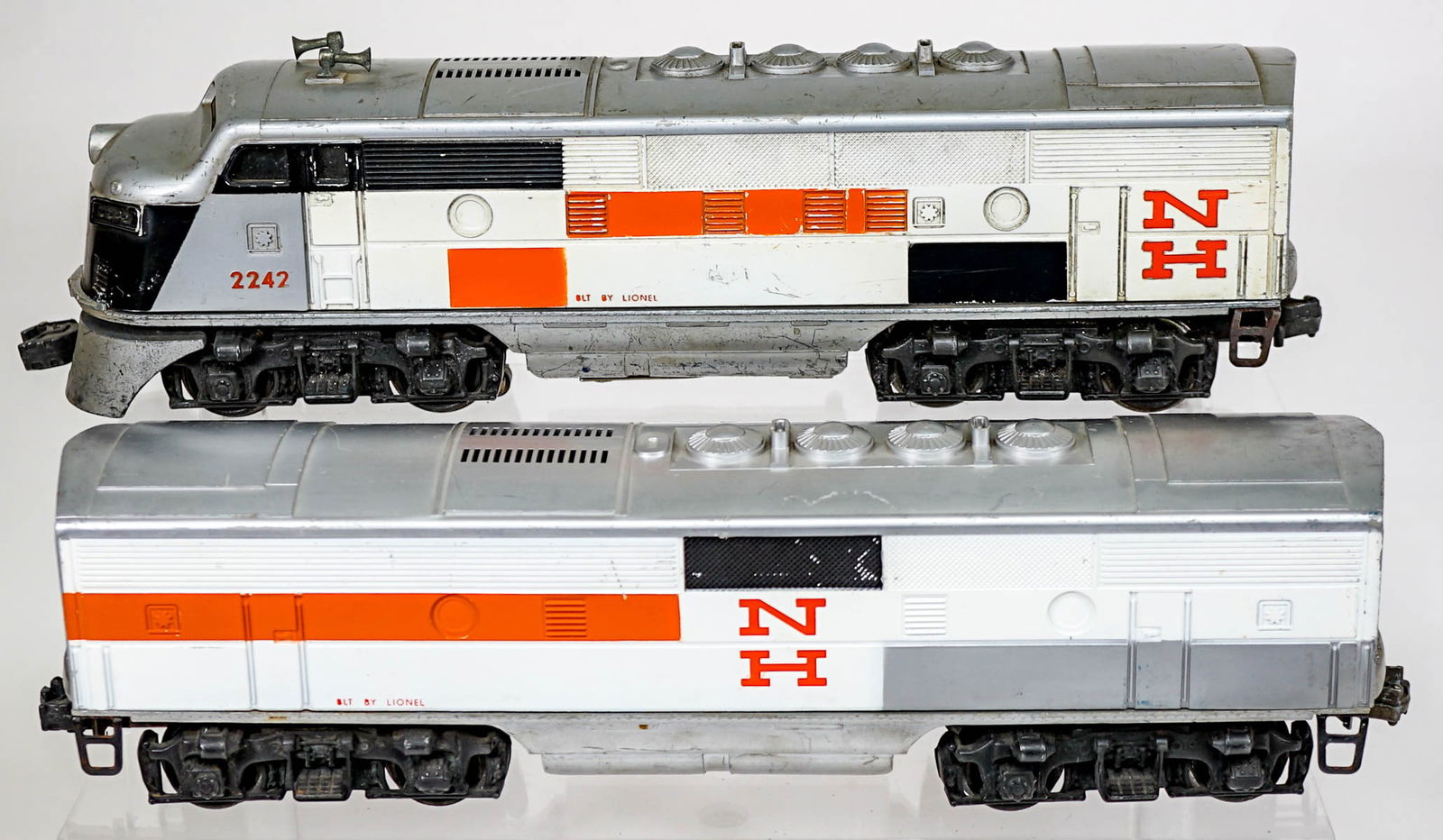 Lionel 2242 New Haven 2 Pc Train Set F-3 AB (1 of 3)