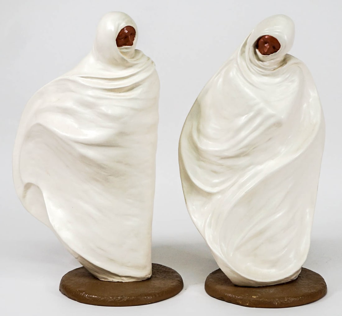 Jo Saylors (American, b. 1932) Ceramic Figures (2): Jo Saylors (American, b. 1932) Ceramic Figures (2). They measure 13.5 x 14 inches. No damage. If lot is absent of a condition report one may be requested via email. Condition report is provided as an 