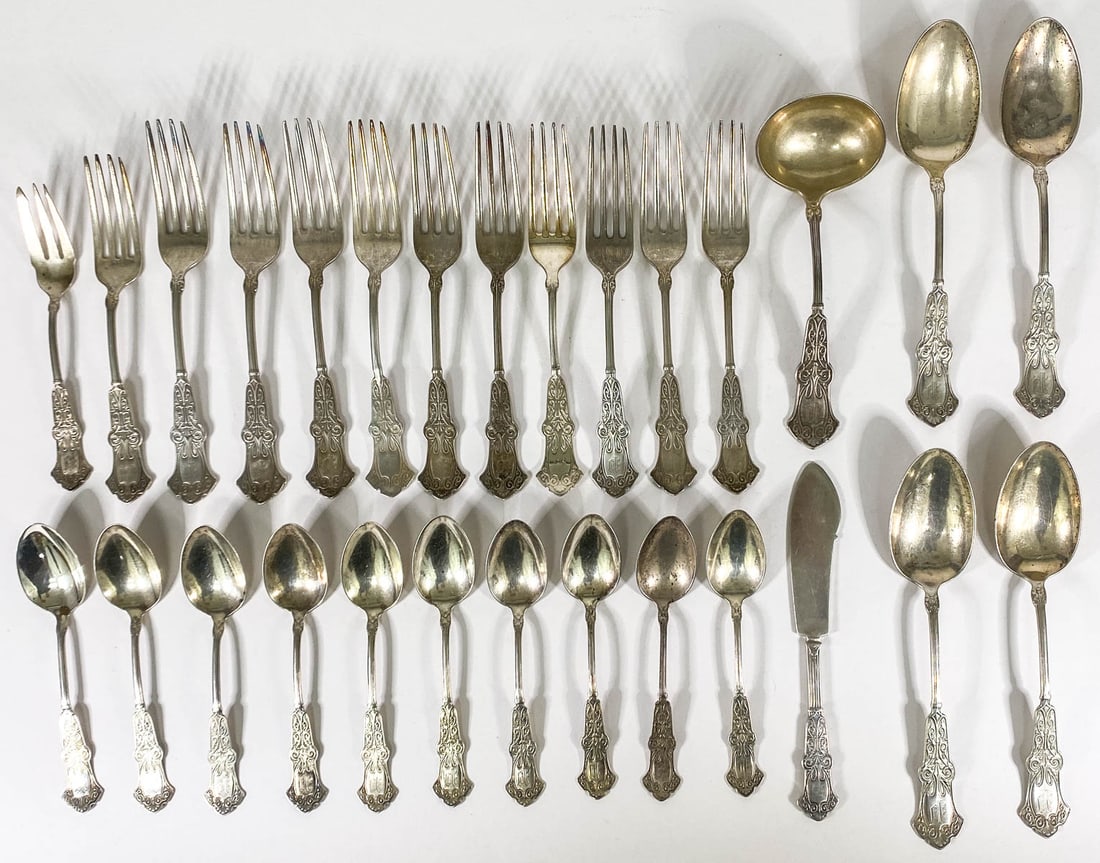 Whiting Alhambra Sterling (28 PC) Flatware 1160g (1 of 4)