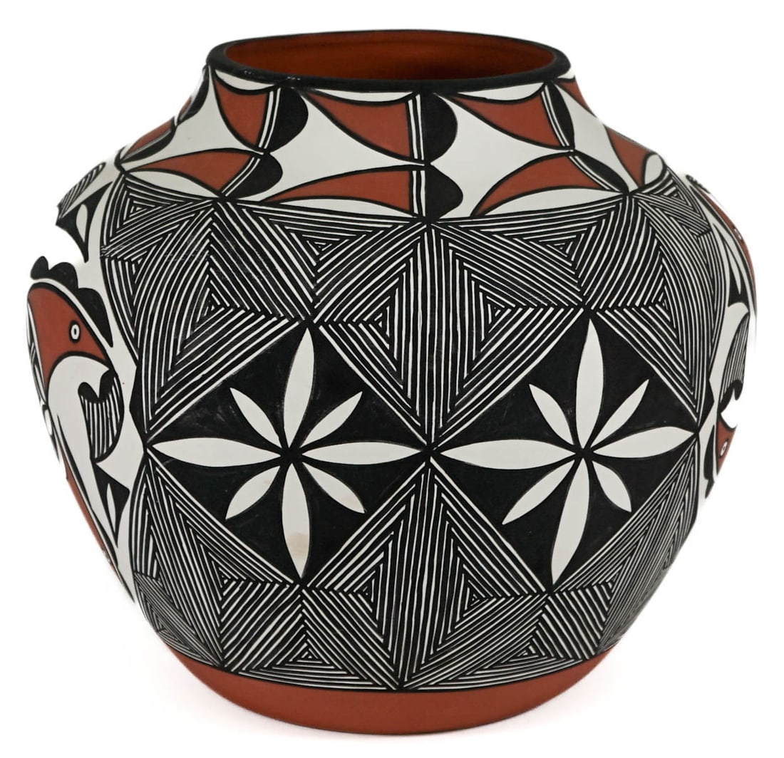 Pueblo of Acoma Southwest Pottery (1 of 7)