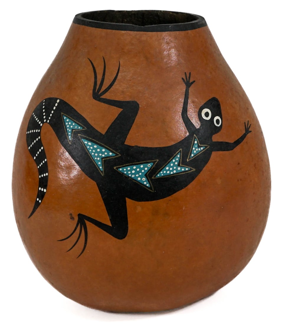 Jeff Linton Hand Painted Gourd with Buffalo: Jeff Linton Hand Painted Gourd with Buffalo. Measures 10 x 8.5 inches. No damage. If lot is absent of a condition report one may be requested via email. Condition report is provided as an opinion only