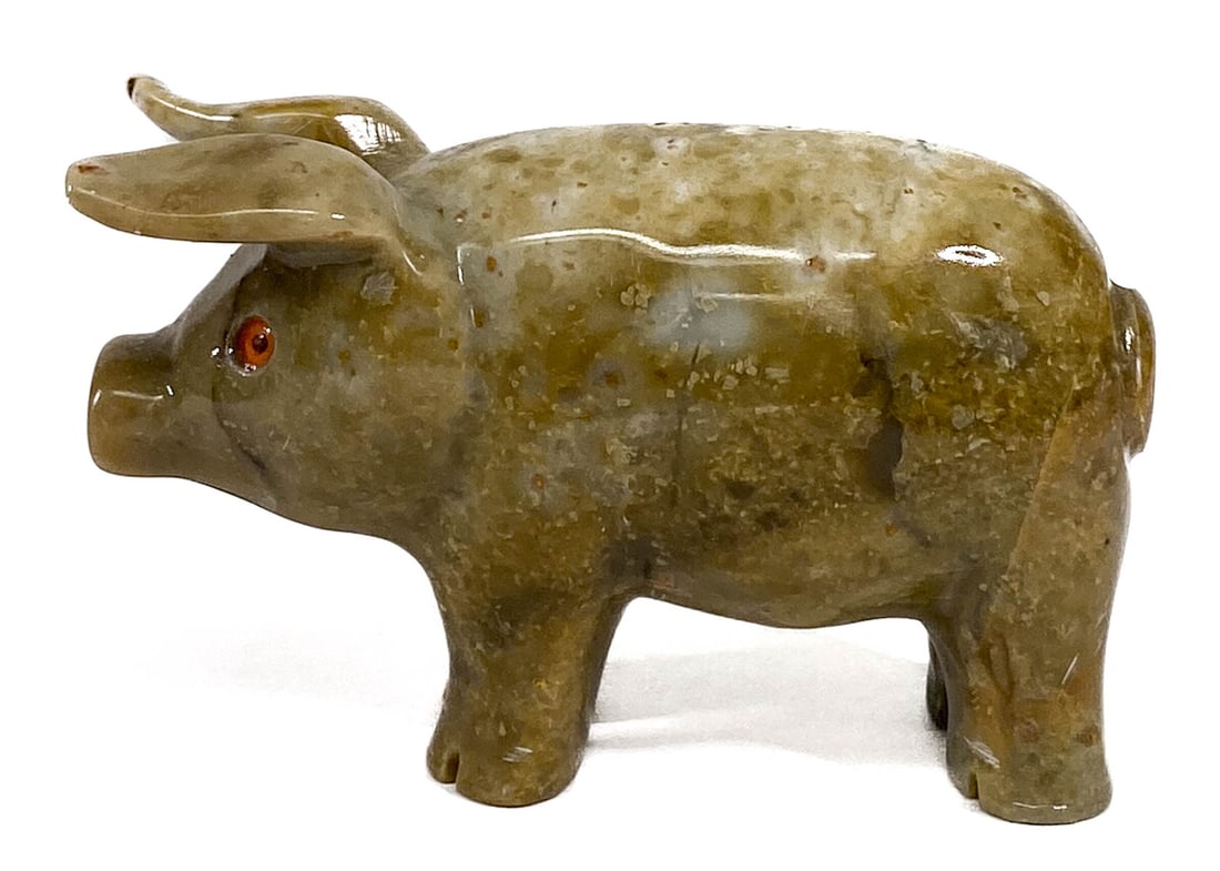 Native American Carved Stone Pig Fetish: Native American Carved Stone Pig Fetish. No damage. Measures 3 x 2 inches. If lot is absent of a condition report one may be requested via email. Condition report is provided as an opinion only and is