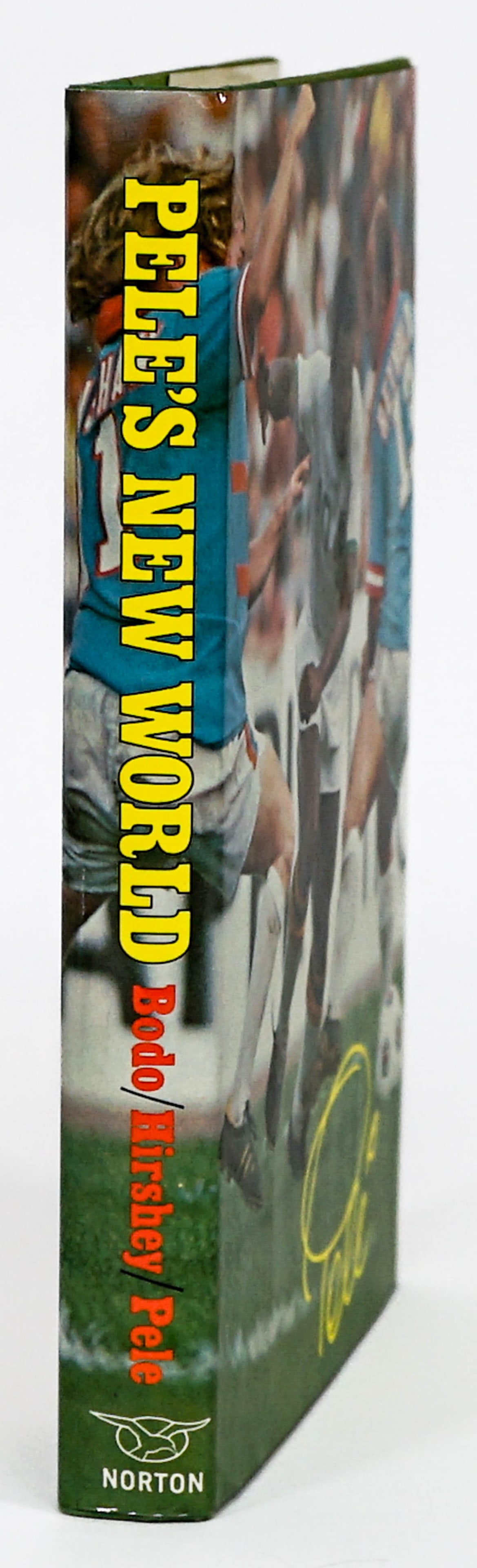 [Soccer] Pele - Pele's New World SIGNED BAS LOA (1 of 8)