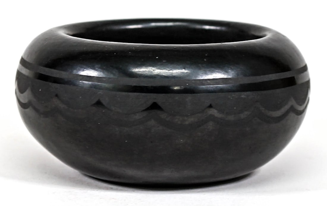 Blue Corn Pueblo 4.25IN Bowl [Blackware] (1 of 7)