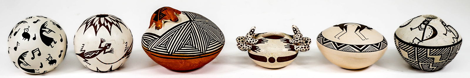 Acoma / Zumi (6) Seed Pots [Animal, Frog] (1 of 9)