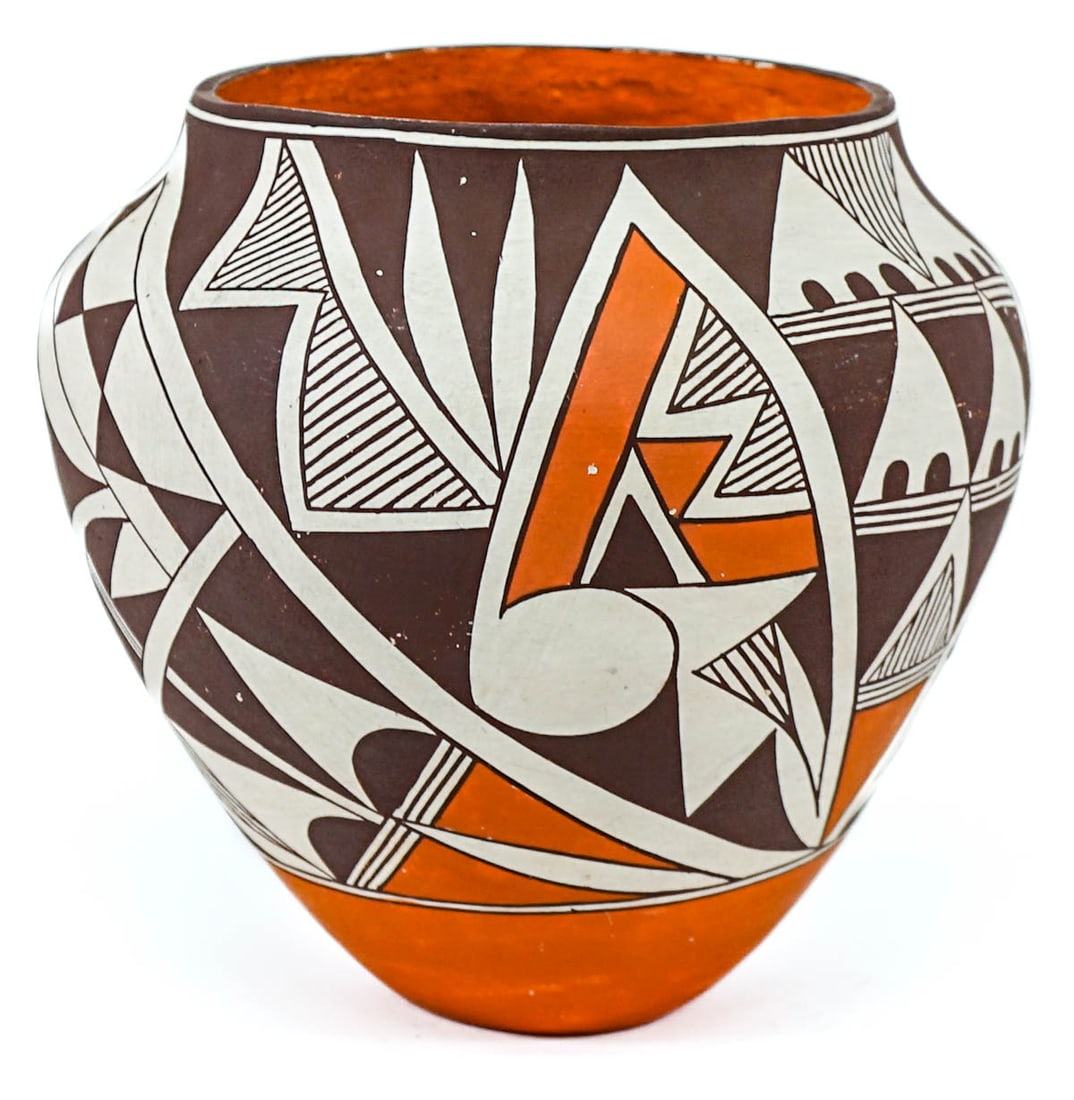 Vintage Acoma Pueblo Polychrome 7.25IN Pot (1 of 6)