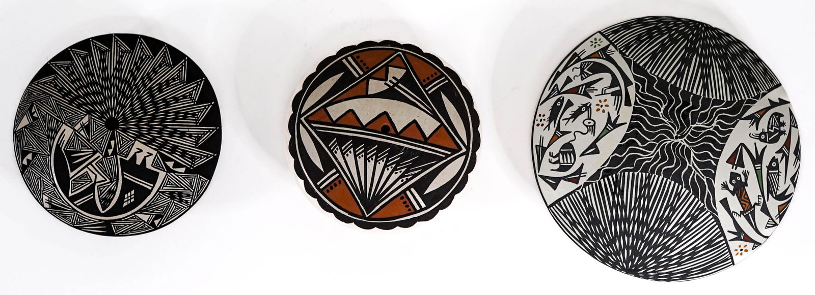 Artist Signed (3) Acoma NM Seed Pots (1 of 3)