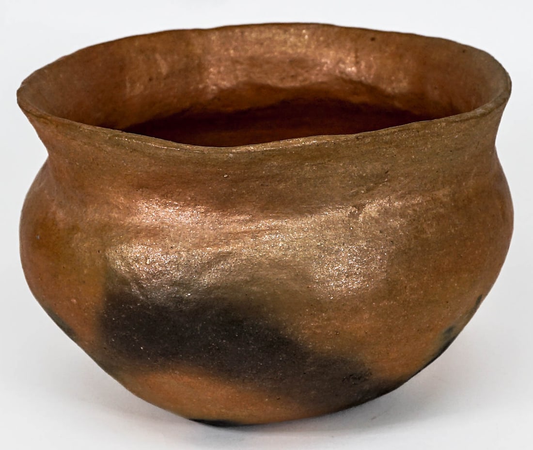 Signed L. Martinez Large Picuris Micaceous Pot (1 of 6)