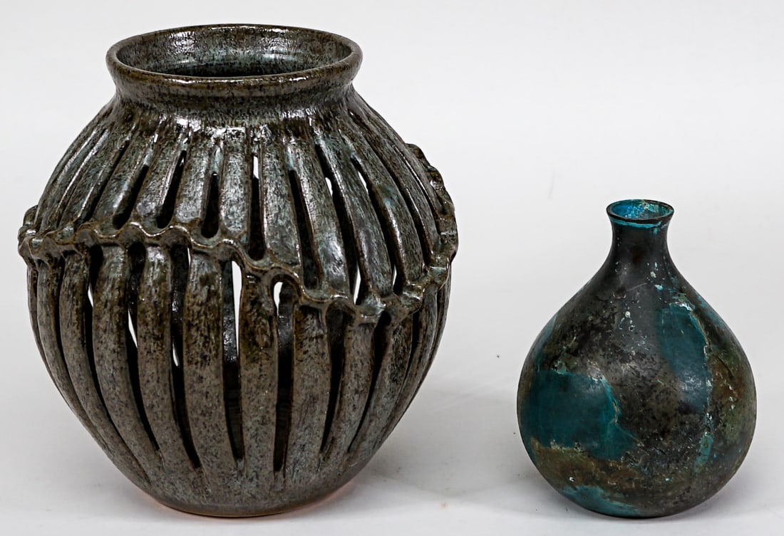 Studio Pottery (2) Decorator Vases [Slim Owen] (1 of 7)