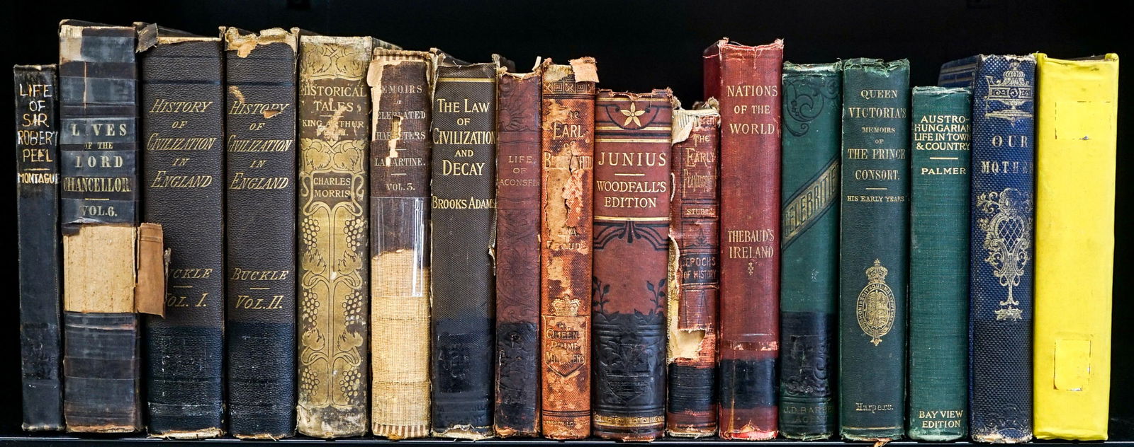 History and Americana (17) Antique Books: Seventeen (17) history and Americana books. Reading copies, mixed condition. 1) History of Civilization in England by Henry Thomas Buckle 2 volume set. D. Appleton, New York. 1890. 2) Ireland Past and