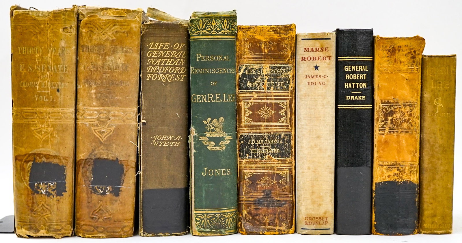 [Robert E. Lee] Civil War (9) Books: Nine (9) antique books. Mixed condition. 1) The Life of General Robert Hatton Including His Most Important Speeches by James Vaulx Drake. Marshall and Bruce, Nashville, Tenn. 1867. 2) Life of General