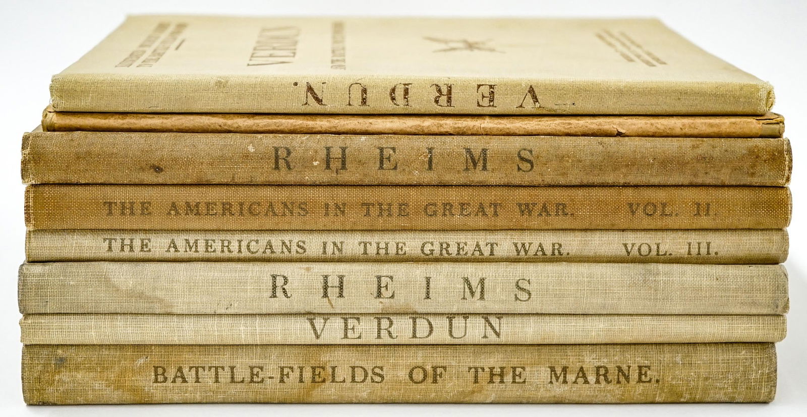 WWI (8) Battlefield Michelin Guides [Illustrated]: Eight (8) Michelin Illustrated (softcover) Guides to the Battlefields: Lille; (2) Rheims; (2) Verdun; The Marne; The Americans in the Great War Vol II and III. Lot measures approximately 8.5 in. x 5.5