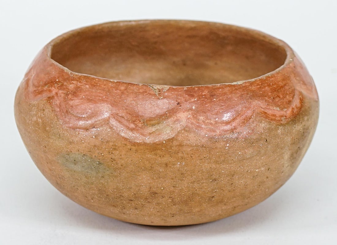 Vintage Micaceous Native American Bowl: Vintage Micaceous Native American Bowl. Measures 3.25 x 6 inches. There is one small crack along tope edge/ If lot is absent of a condition report one may be requested via email. Condition report is p