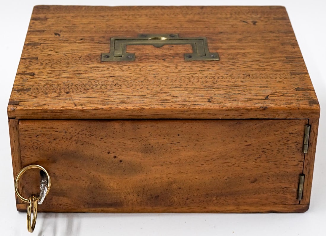 Antique Mahogany Locking Coin Storage Case (1 of 5)