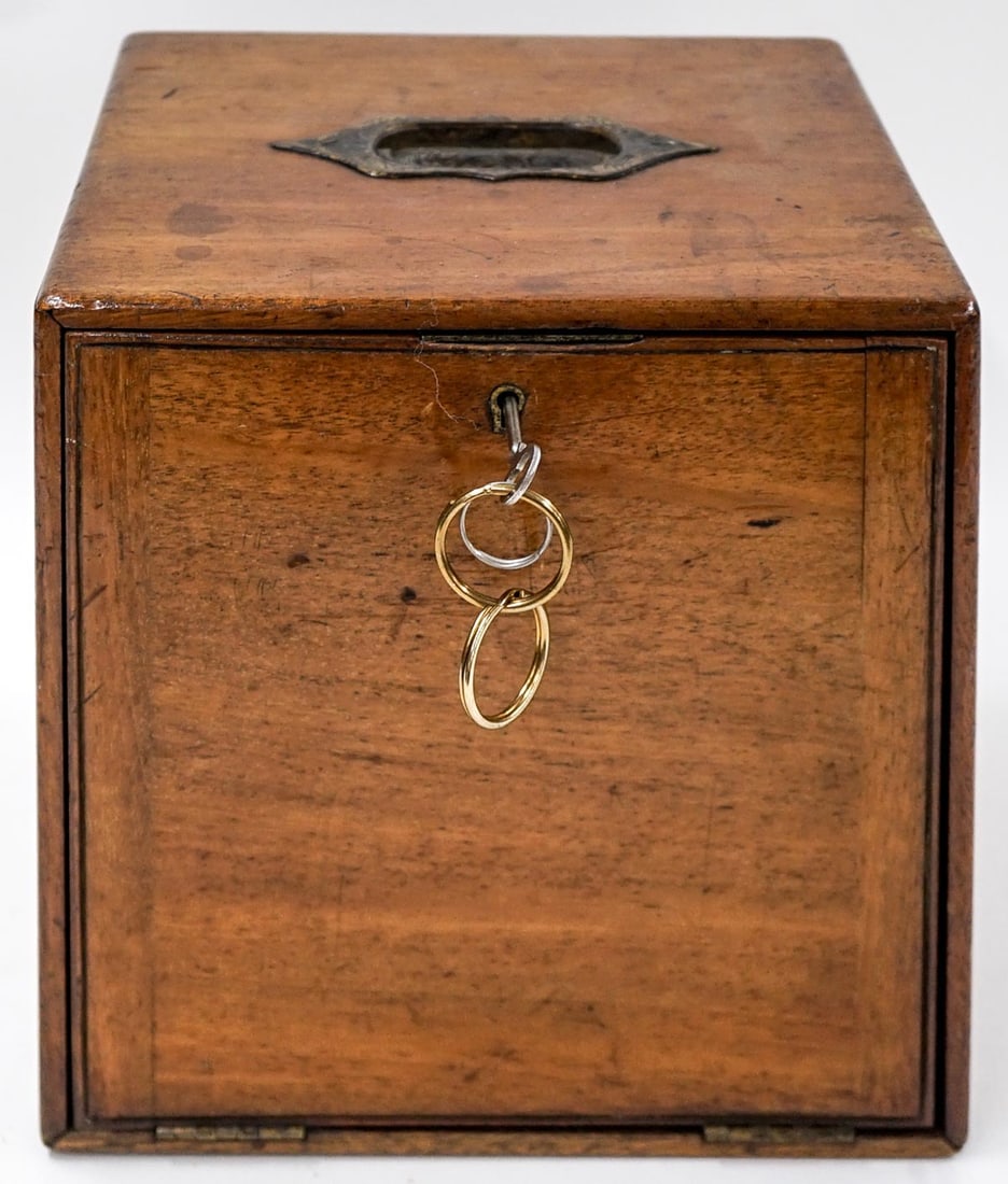 Antique Mahogany Locking Coin Storage Case (1 of 8)