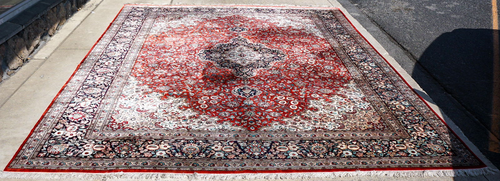 Very Fine Handmade Wool Rug [Room Size] (1 of 6)