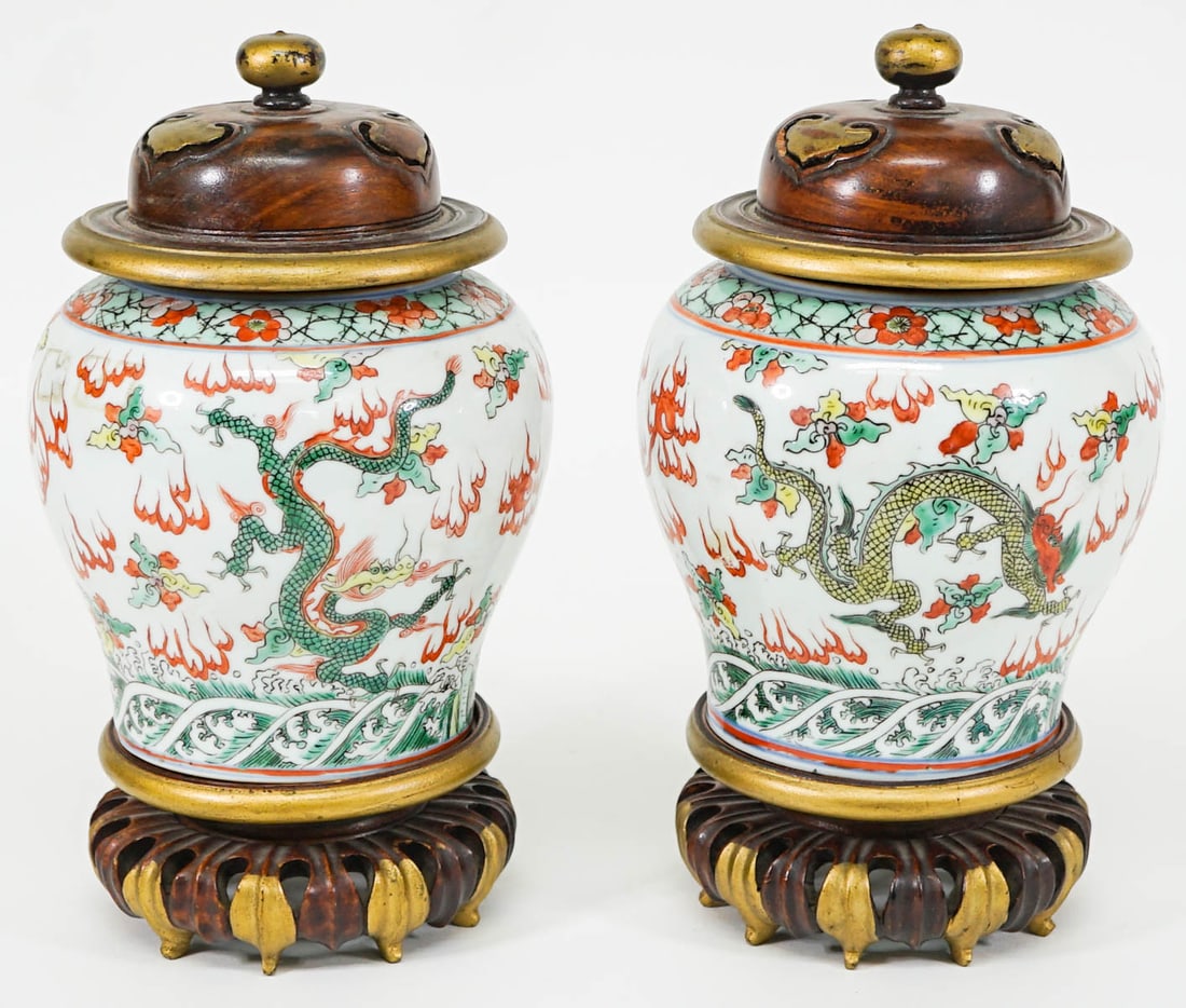 Pair of Chinese Red Dragon Jars (1 of 9)