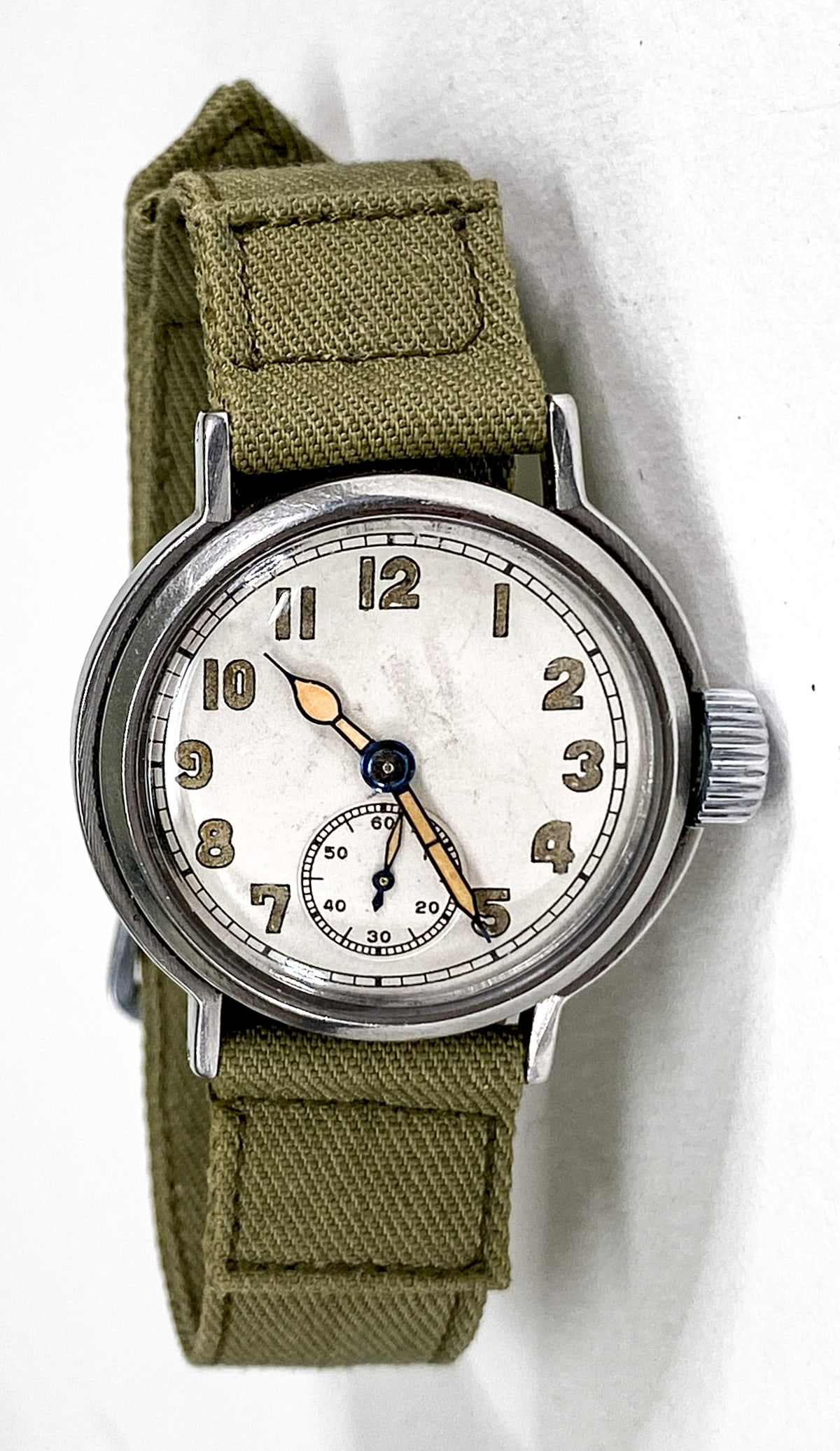 WWII Bulova Ord Dept Wristwatch: WWII Bulova Ord Dept Wristwatch. Dial measures 25 mm, total diameter 32 mm. Running condition, not tested for accuracy. If lot is absent of a condition report one may be requested via email. Condition