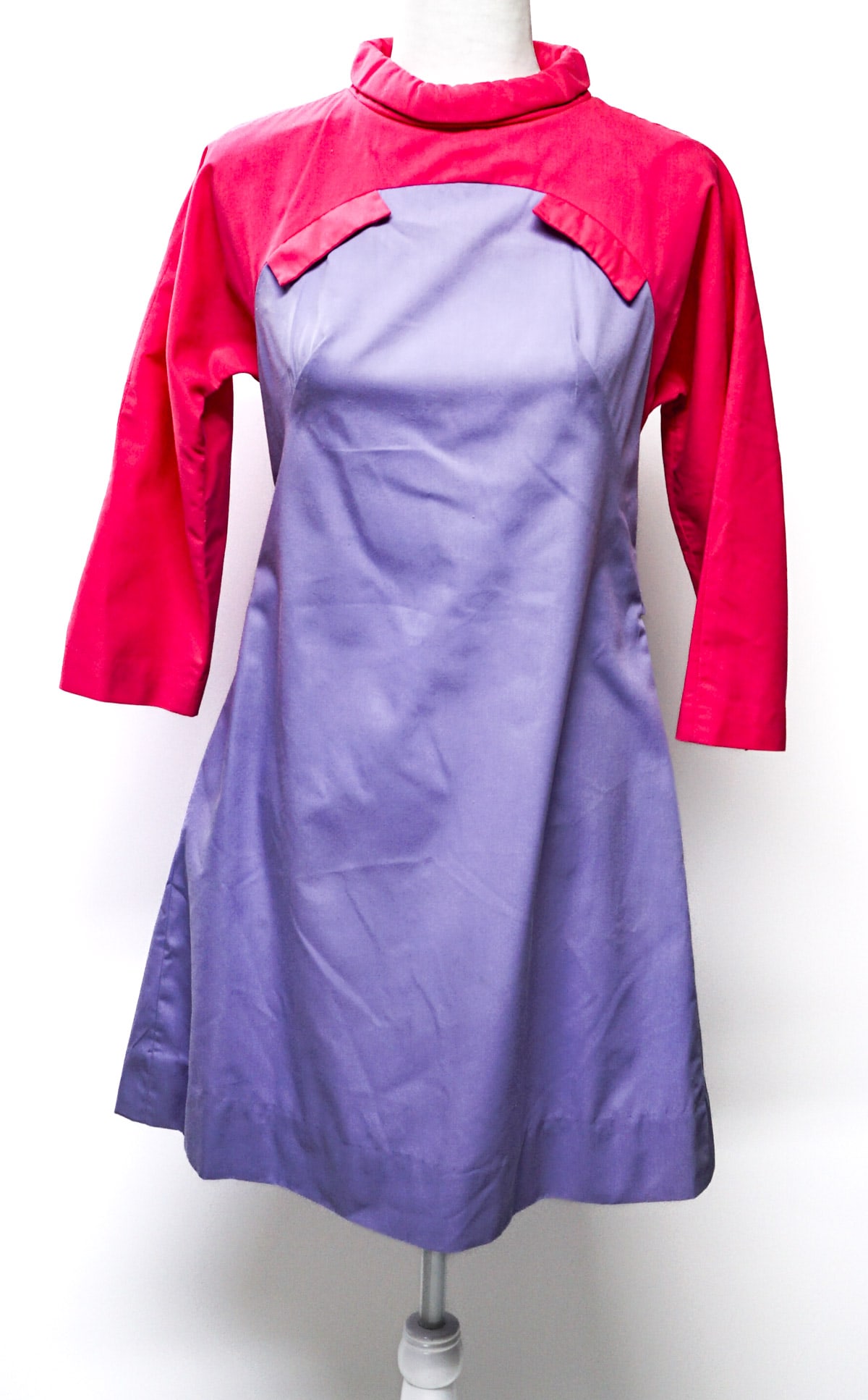 Braniff Airways - Emilio Pucci Hostess Space-Age: Braniff International Airways - Emilio Pucci Hostess 'Space-Age' Dress Two-tone Hot Pink / Lavender uniform measures 16.5 in. across chest measured from underarm x 36 in. long measured from back colla