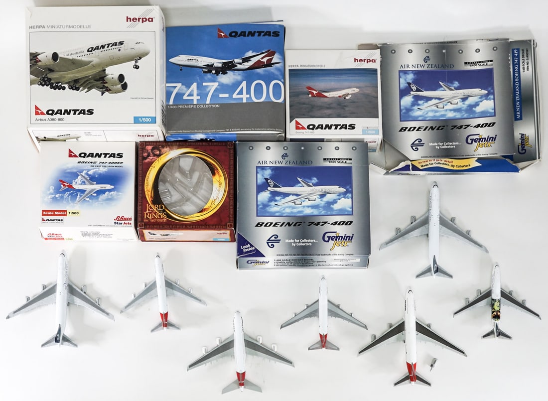 Air New Zealand, Qantas Diecast Airplane Models (1 of 3)