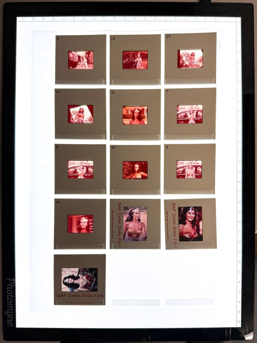 Wonder Woman Lynda Carter 35 mm Slides (13): Wonder Woman Lynda Carter 35 mm color transparency slides (13). If lot is absent of a condition report one may be requested via email. Condition report is provided as an opinion only and is no guarant