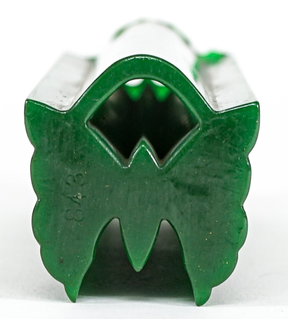 Extruded Bakelite Uncut Rod (Butterfly, 6 inches): Extruded Bakelite Uncut Rod (Butterfly, 6 inches). Measures 6 in. x 2 in. x 2.25 in. Weighs 332 grams. The descriptions of items appearing in advertising prior to this auction are believed to be corre