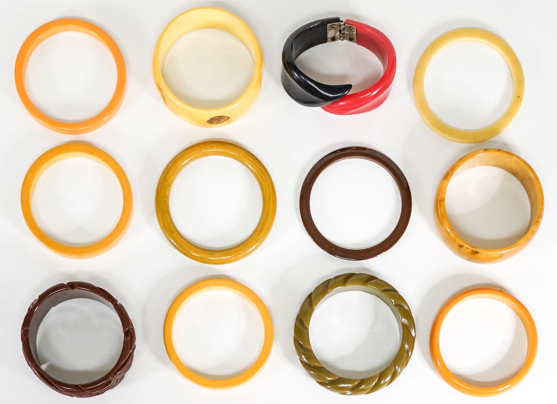 [Bakelite, Catalin, Plastics] Bangle Bracelets (1 of 3)