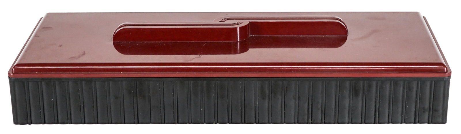 Large Deco Remington Dupont Bakelite Box: Large Deco Remington Dupont Bakelite Box. Measures 2.375 x 5.75 x 14.25 inches. Excellent condition. The descriptions of items appearing in advertising prior to this auction are believed to be correct