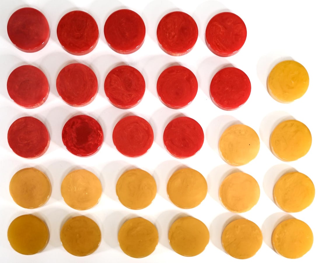 Bakelite Backgammon Pieces (29) (1 of 2)