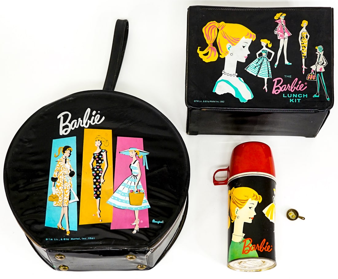 Barbie Lunch Box, Thermos, Doll Case 1961-1962 (1 of 19)
