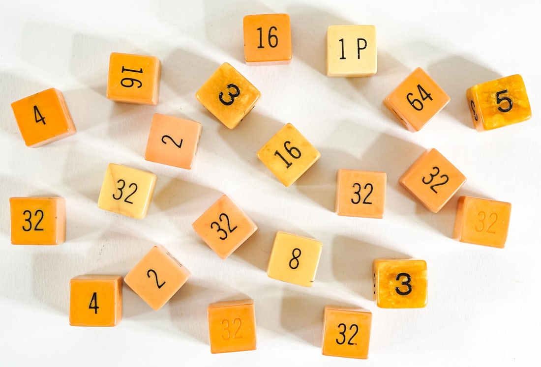 Bakelite Dice (Backgammon Doubling Cubes) (1 of 1)