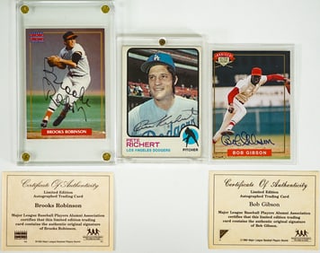 Bob Gibson, Brooks Robinson (1 addtl) Signed Cards