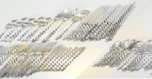 Reed and Barton Sterling (71pc) Flatware [2228g]: Seventy-one (71) pieces of Reed and Barton sterling flatware. Marlborough pattern. Includes: (16) 9.75 in. knives with stainless blade (not included in weight); (1) 7 in. butter knife with stainless b