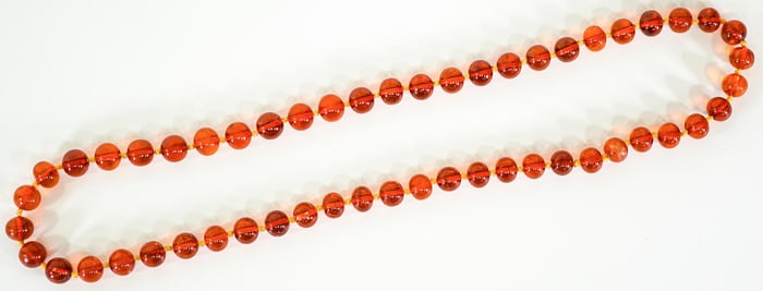 Impressive Amber Bead Necklace