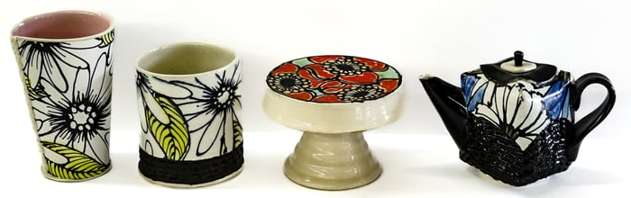 Susan Bach (4 PCS) Earthenware [Floral]