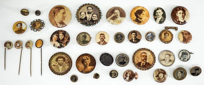 [Mourning Jewelry, Photography] Victorian Pins etc