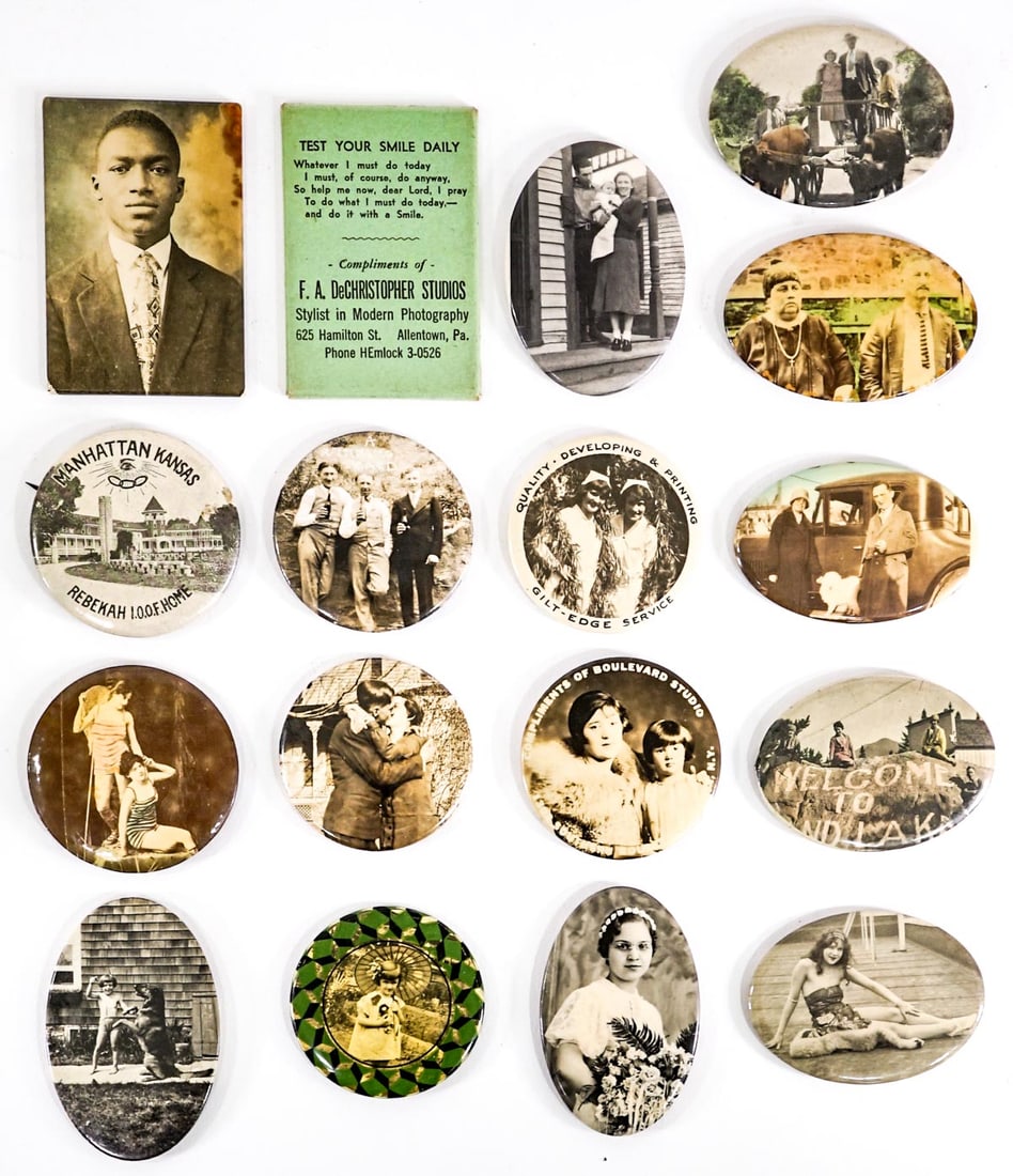 [People, Portraits] Vintage Pocket Mirrors (1 of 2)