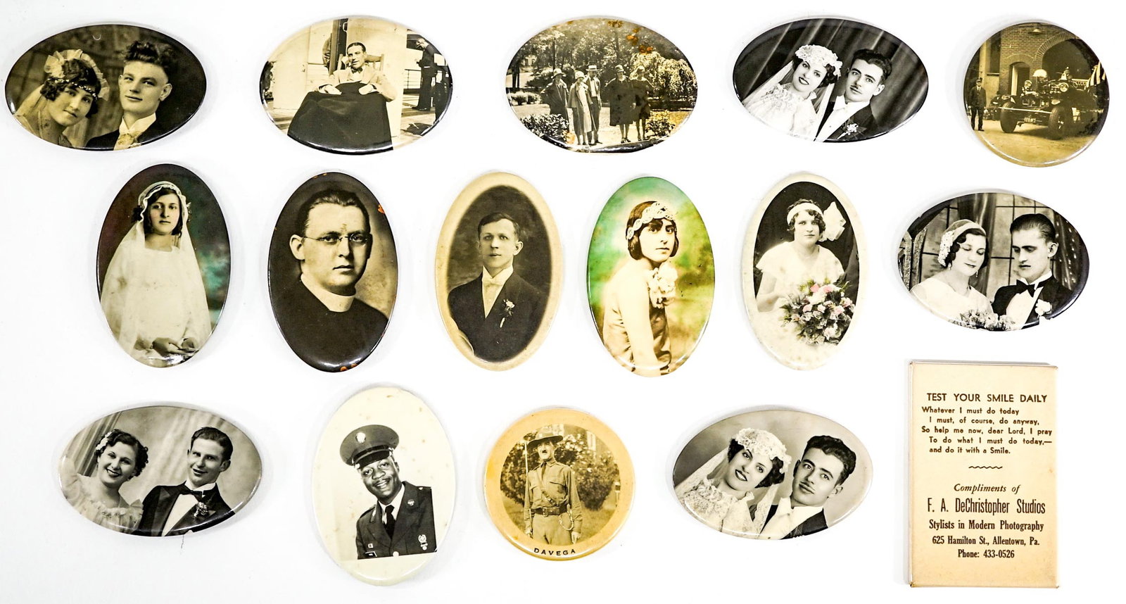 [People, Portraits] Vintage Pocket Mirrors (1 of 2)