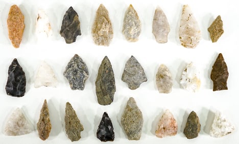 Arrowheads, Points (24) Artifacts