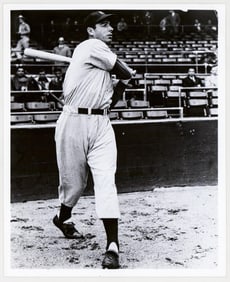 Joe DiMaggio Vintage 8 x 10 Photograph