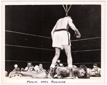 Joey Maxim - Sugar Ray Robinson Type I 8x10 PSA