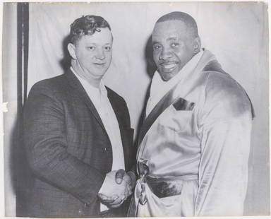 Sonny Liston Large Boxing Photo: Sonny Liston Large Boxing Photo. Measures 14.625 x 18 inches. Black and white glossy image on single weight paper. Unframed, loose and not glued or mounted. If lot is absent of a condition report one