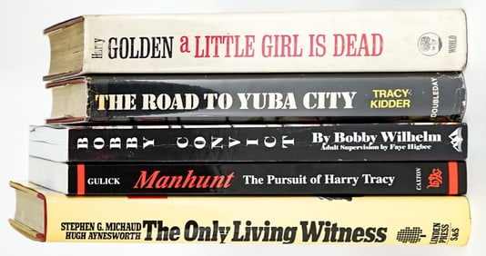 True Crime (5) Books [Bundy; Corona]