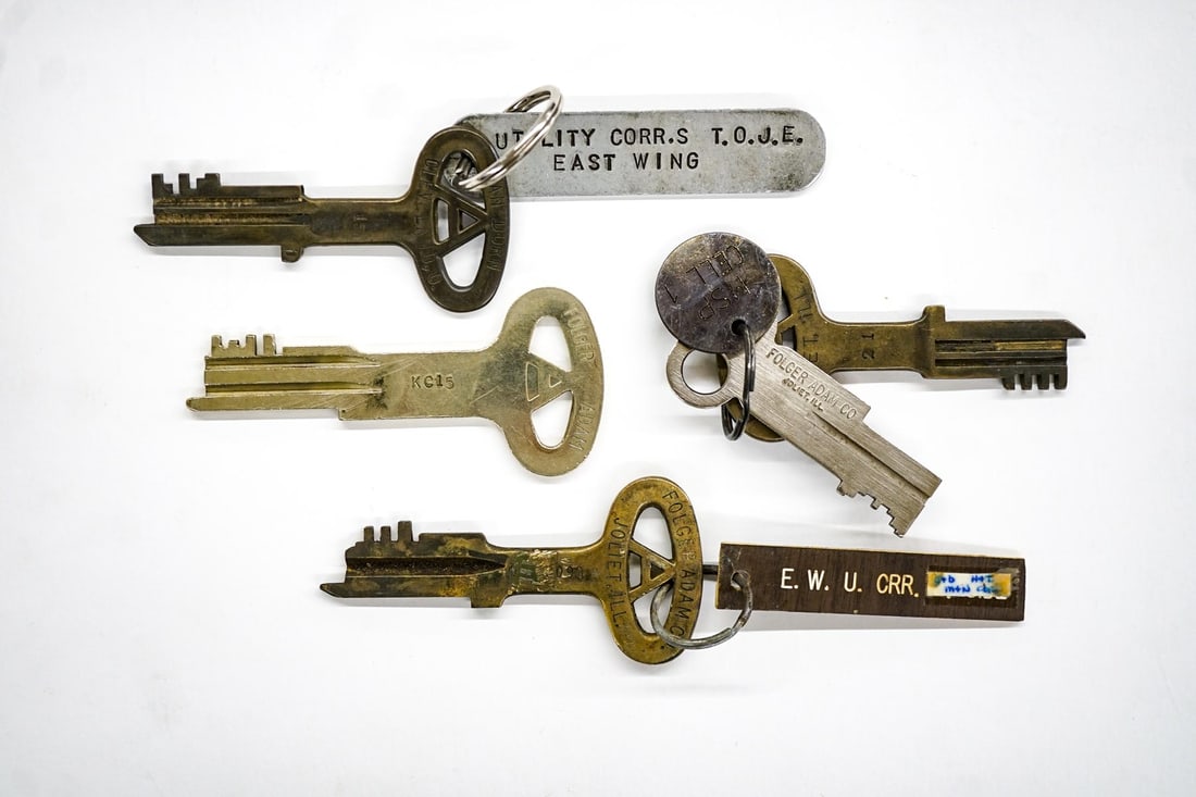 Vintage & Antique Prison Keys (5): Vintage & Antique Prison Keys (5). They measure 3.4375 to 4.8125 inches length. The absence of a condition report does not imply that the lot is in perfect condition or completely free from wear and t