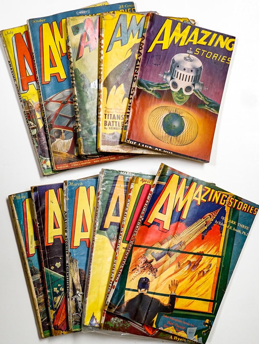 Vintage (11) Comics Amazing Stories-Pulp Fiction (1 of 12)