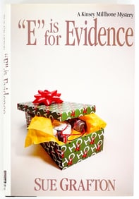 Sue Grafton - 'E' is for Evidence 1988 1st SIGNED