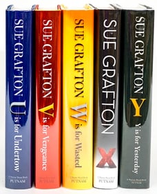 Sue Grafton (5) Kinsey Millhone Mysteries SIGNED