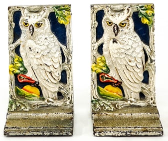 Hubley Cast Iron Painted Pair Bookends [Snow Owl]