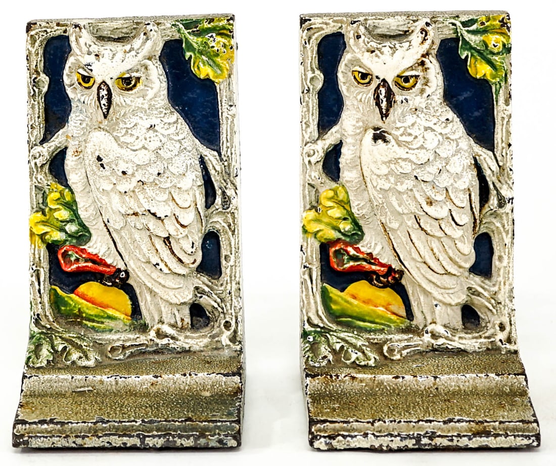 Hubley Cast Iron Painted Pair Bookends [Snow Owl] (1 of 6)