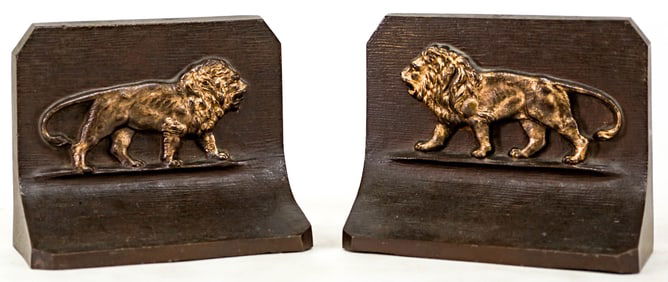 Bradley & Hubbard Cast Iron Pair Bookends [Lion]